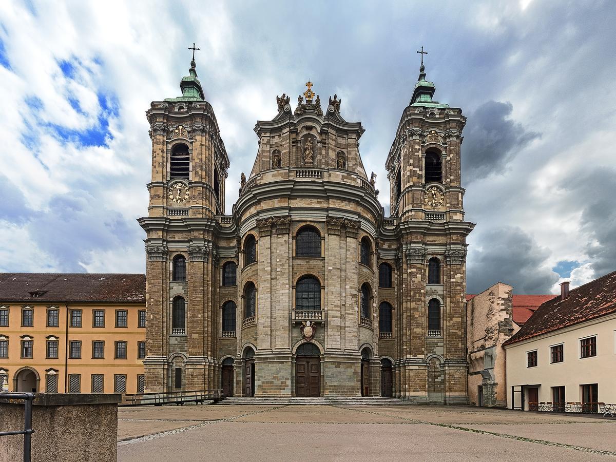 Akademie Der Dioezese Weingarten Luaran gambar